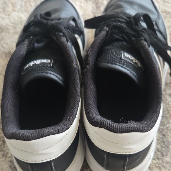 Adidas Classic Black with White Stripes Shoes - Picture 4 of 5
